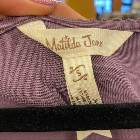 Matilda Jane ladies Small Purple Lace Blouse - Picture 2 of 4